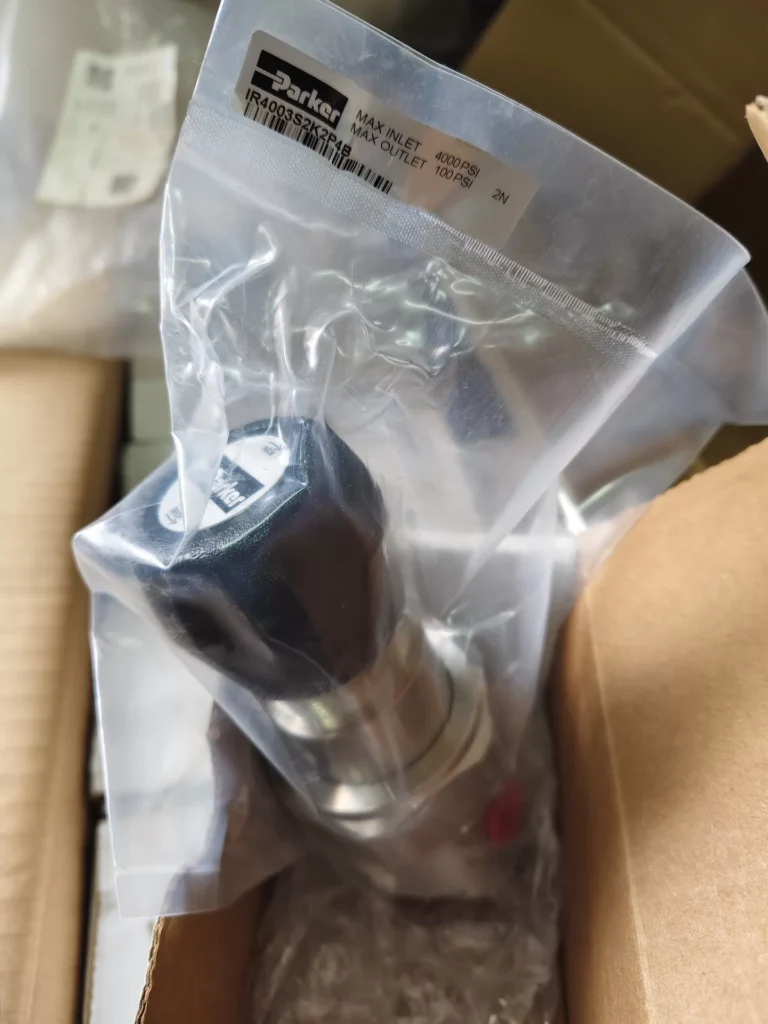 Parker IR4003S2K2P4B Pressure Regulator thumbnail