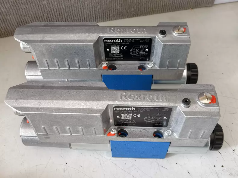 Bosch Rexroth 4WREE6E32-3X/V/24A1-655 Proportional Valve