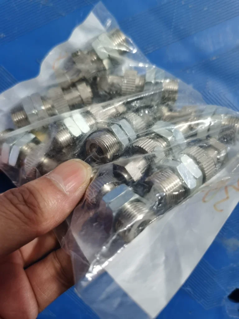 PISCO VPC-M6-6-M6 Connector thumbnail