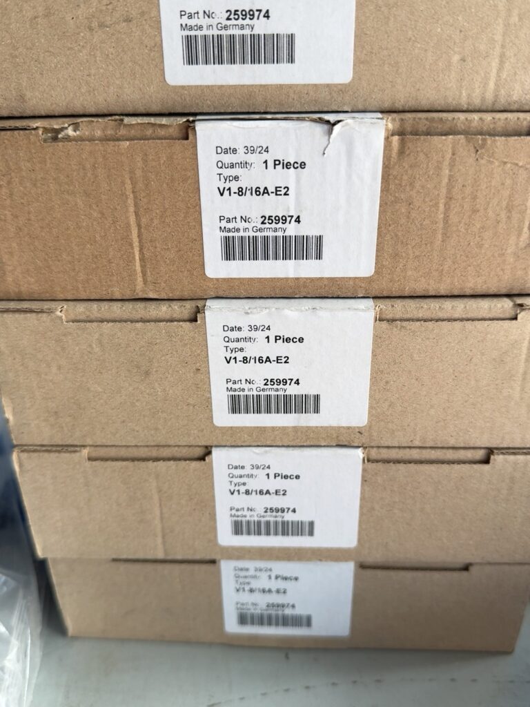 Pepperl+Fuchs V1-8/16A-E2 Connector