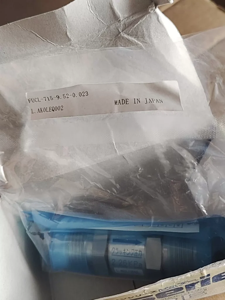 Fujikin FUCL-715-9.52-0.023 Check Valve thumbnail