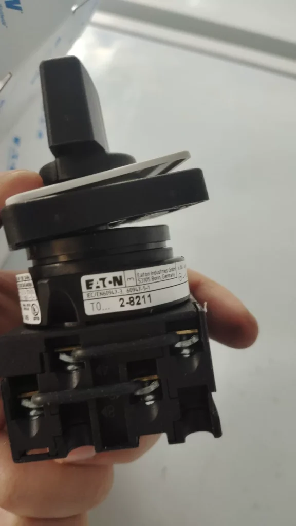 Eaton T0-2-8211/E Cam Switch thumbnail