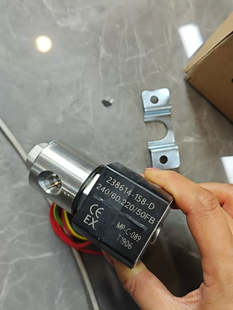 ASCO Solenoid Valve EF8320G202 thumbnail