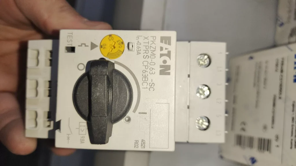 Eaton PKZM0-0.63-SC Circuit Breaker thumbnail