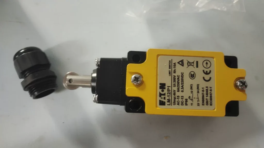 Eaton LM-12JP1 Switch thumbnail