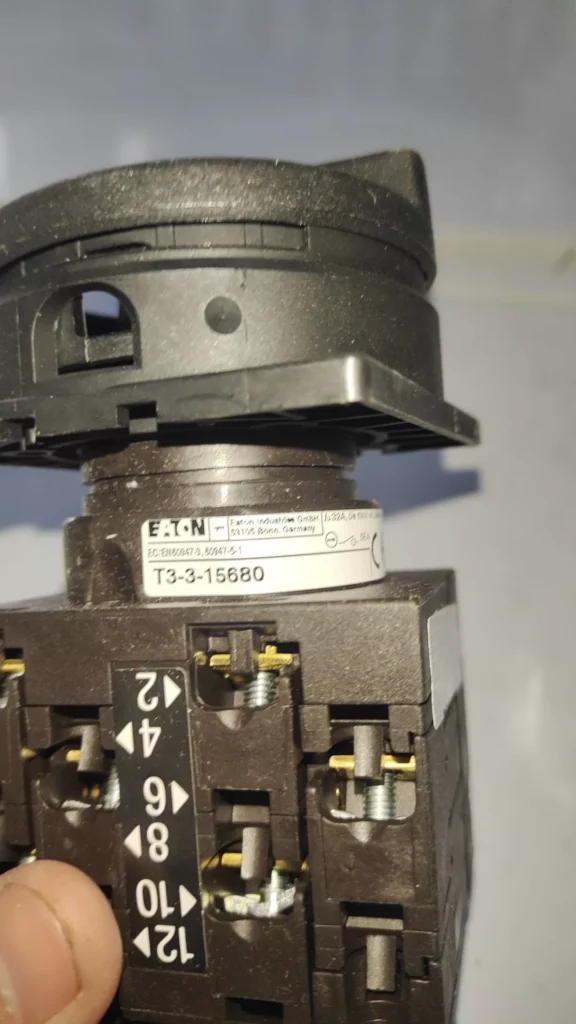 Eaton T3-3-15680/EA/SVB-SW Cam Switch thumbnail