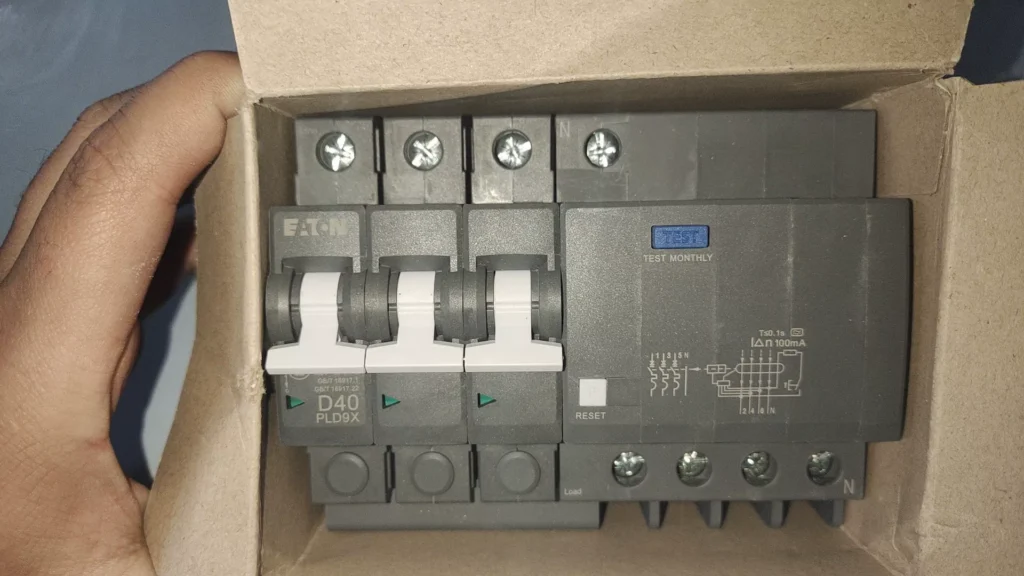 Eaton PLD9X-40/3N/D/01-A Residual Current Circuit Breaker thumbnail