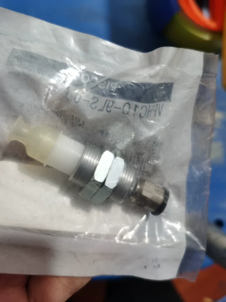 PISCO VPHC10-9LS-6J Connector thumbnail