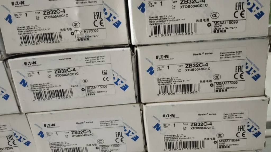 Eaton ZB32C-4 XTOB004CC1C Relay
