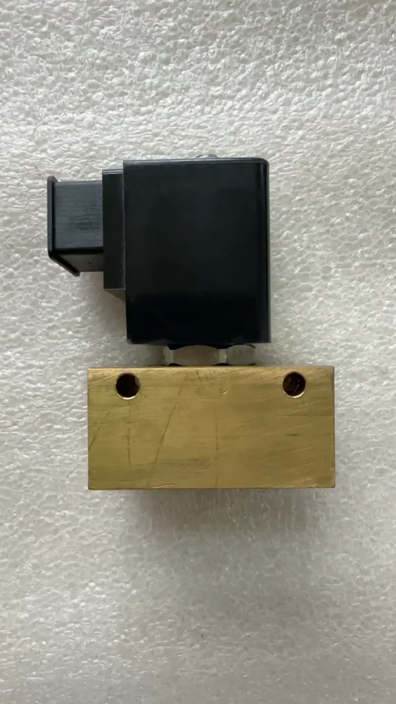 CLOOS 00032024700 Solenoid Valve thumbnail