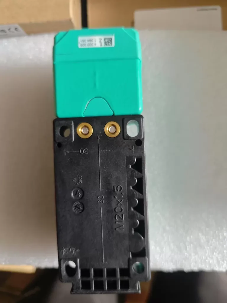 Pepperl+Fuchs Photoelectric Sensor NBB20-U1-UU thumbnail