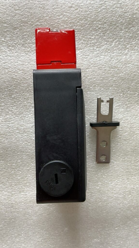 Pizzato 2896E024-F Switch thumbnail