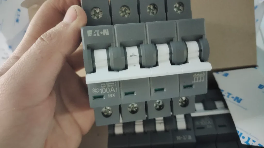 Eaton ISX-63/4 CBE01690 Circuit Breaker thumbnail