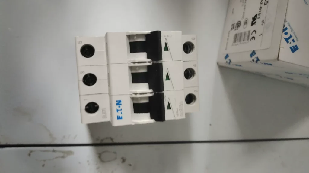 Eaton FAZ-B15/3-AS Circuit Breaker thumbnail