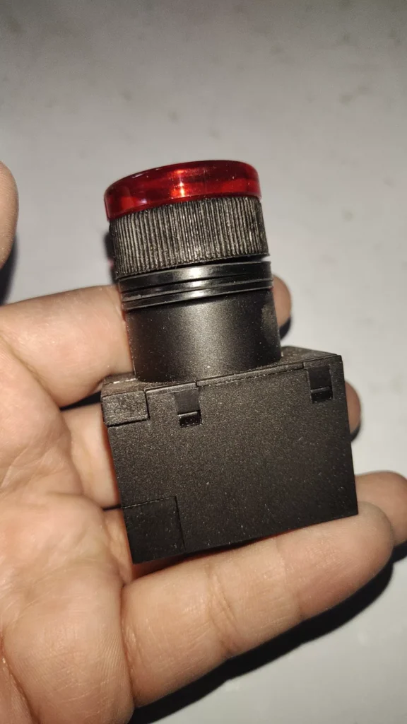 Eaton A22-BFT(230/6V)LED-R(6V) Switch thumbnail