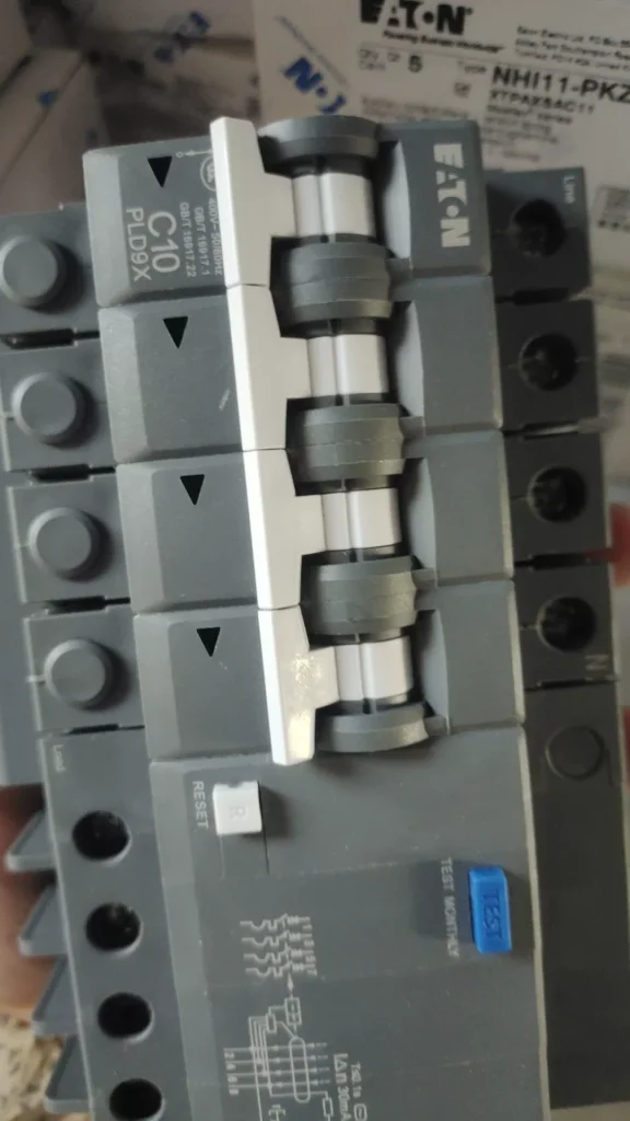 Eaton PLD9X-10/4/C/003 Circuit Breaker thumbnail