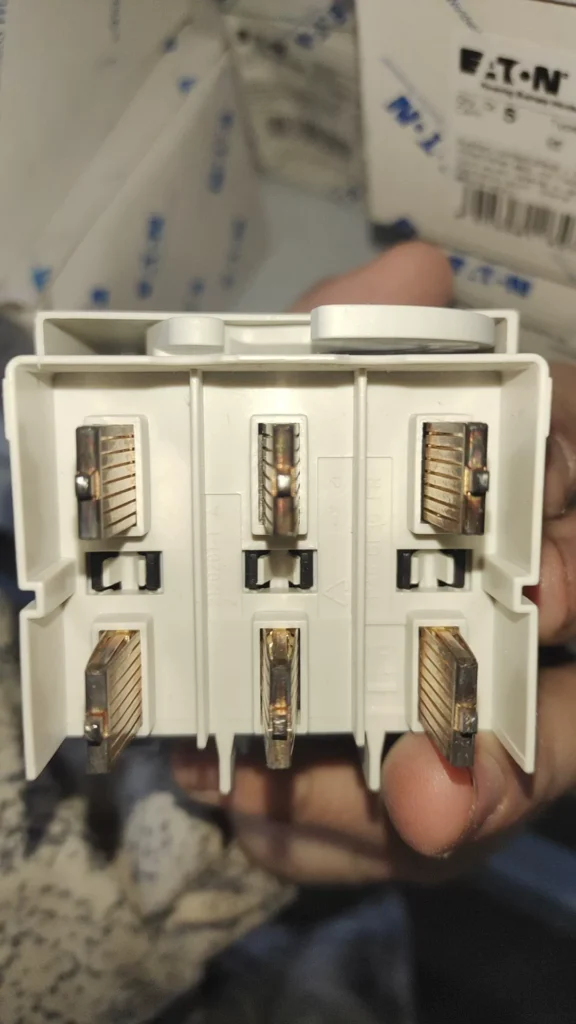 Eaton PKE-XTU-65（XTPEXT065D） Circuit Breaker thumbnail