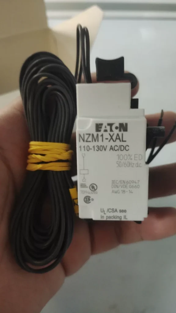 Eaton NZM1-XAL110-130AC/DC Circuit Breaker thumbnail