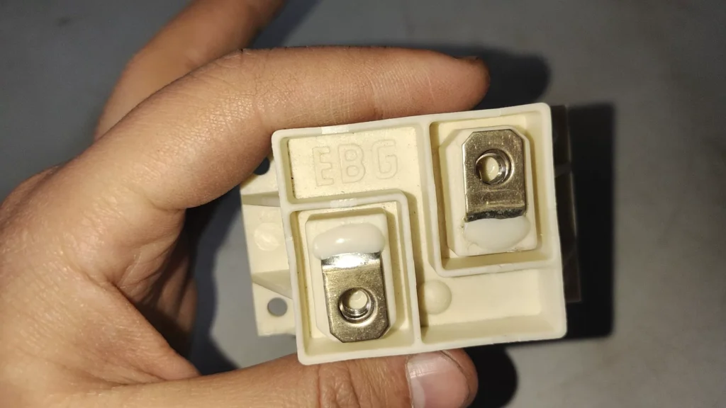 EBG 1424701LF Connector thumbnail