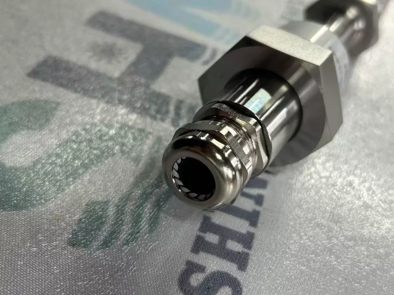 Danfoss Temperature Sensor MBT 5116-S001-200-10-0000 thumbnail