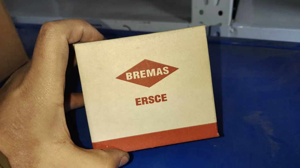 BREMAS CR012V099RV42SN Switch thumbnail