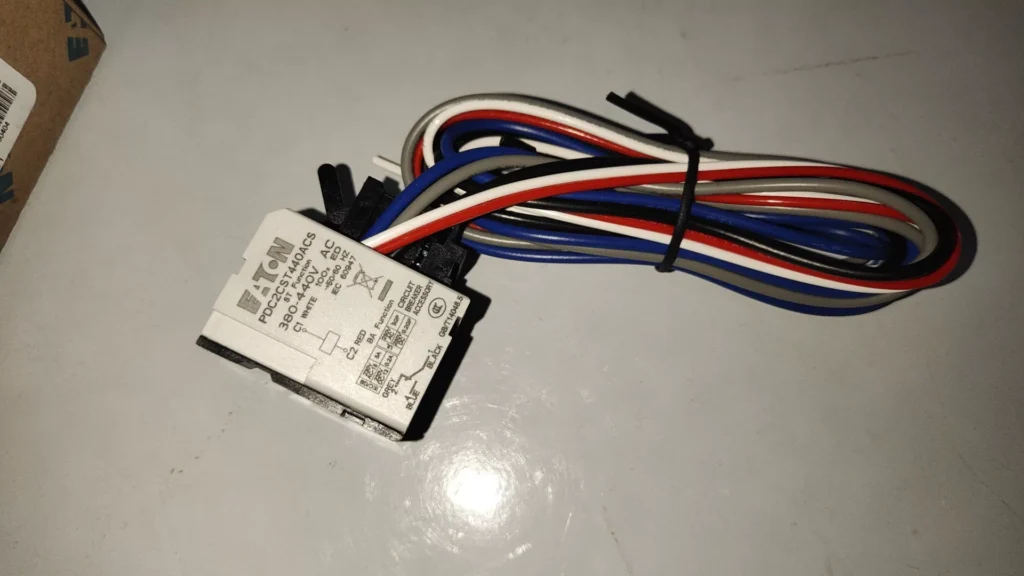 Eaton PDC2CST440ACS Switch thumbnail