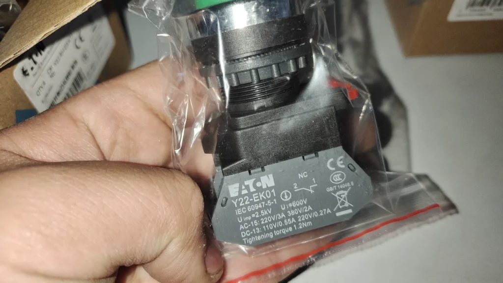 Eaton Y22-RH-03/K11 Switch thumbnail