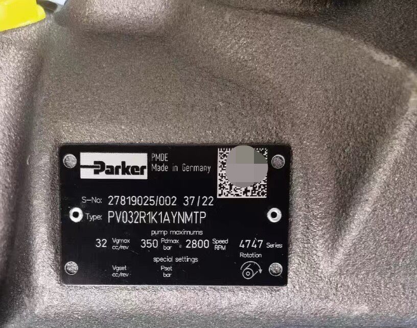 Parker PV032R1K1AYNMTP Hydraulic Pump thumbnail
