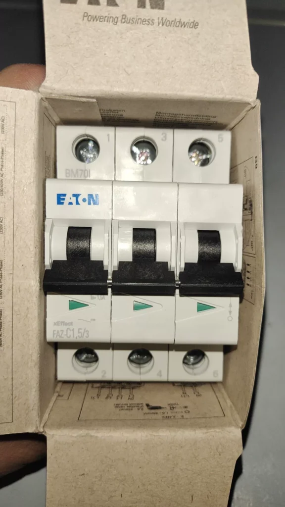 Eaton FAZ-C1,5/3-AS Circuit Breaker thumbnail