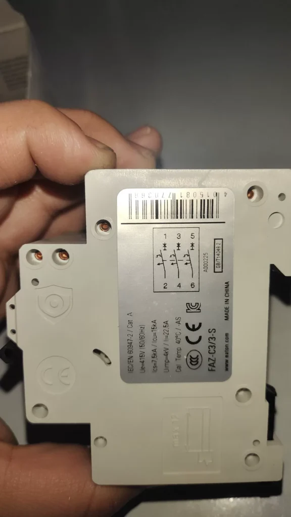Eaton FAZ-C3/3-S Circuit Breaker thumbnail