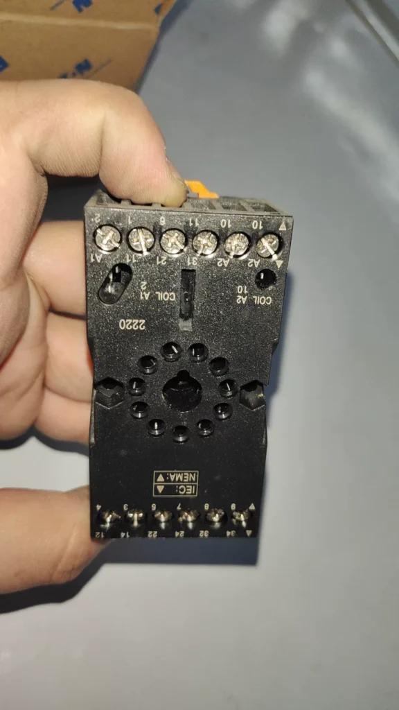 Eaton EDR11-E Terminal Block thumbnail
