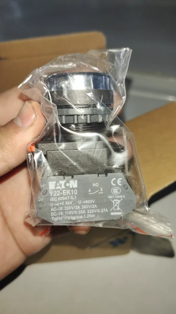 Eaton Y22-RDR-03/K11 Switch thumbnail