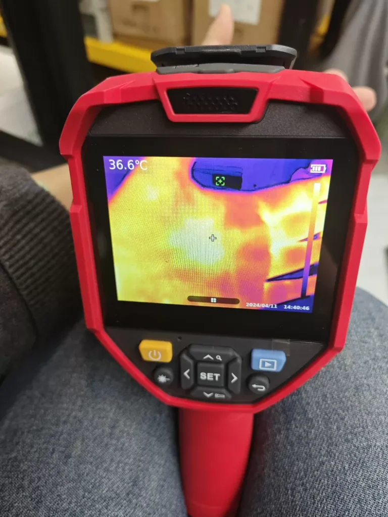 UNI-T UTI230V+ Thermal Imaging Camera thumbnail