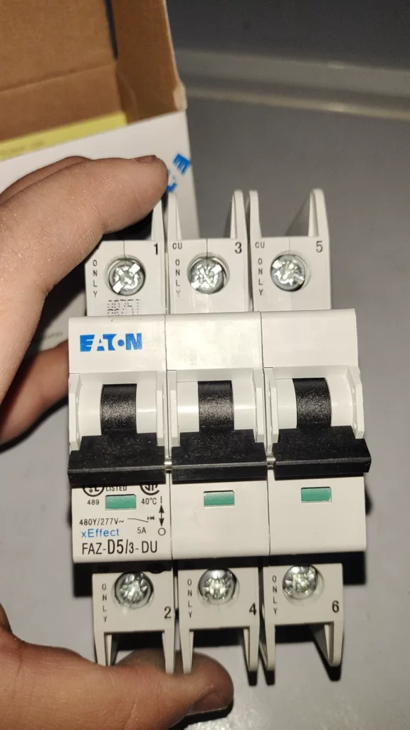 Eaton FAZ-D5/3-DU Circuit Breaker thumbnail