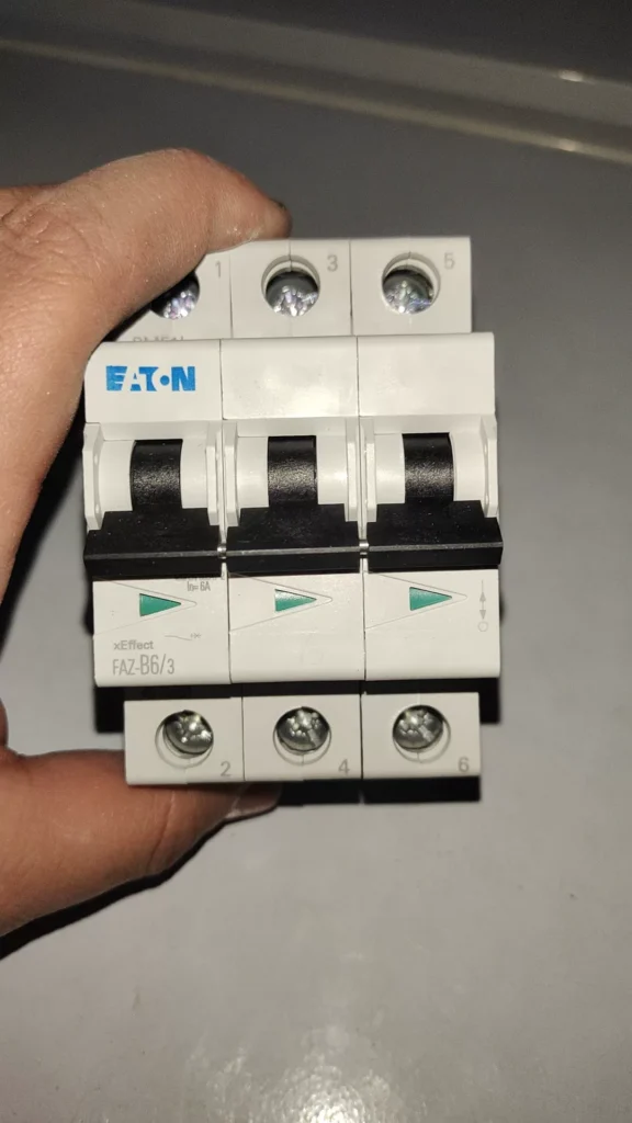 Eaton FAZ-B6/3-AS Circuit Breaker thumbnail