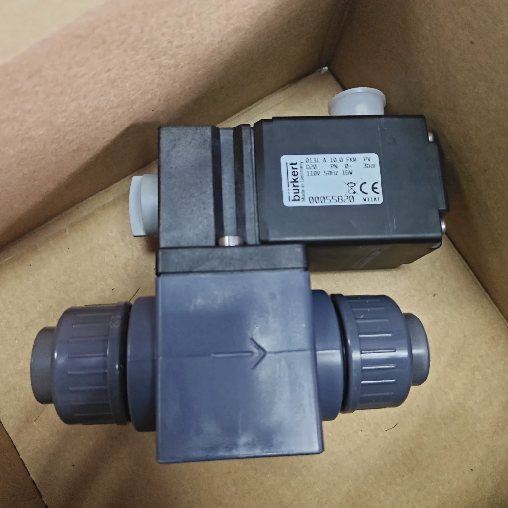 Burkert 55820 Solenoid Valve