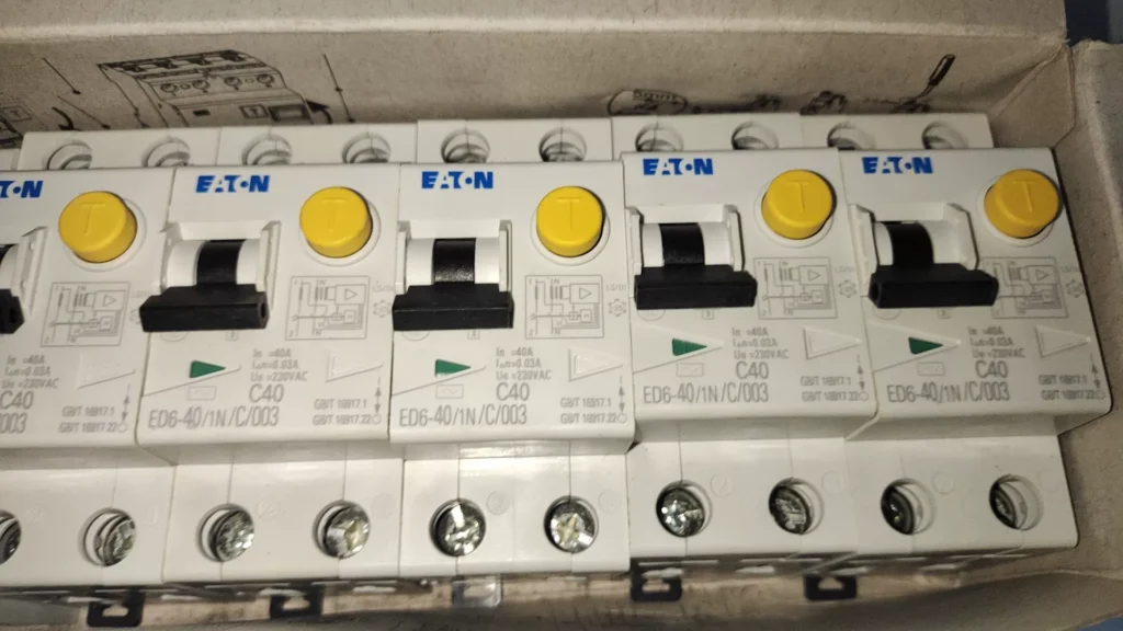 Eaton ED6-40/1N/C/003 Circuit Breaker thumbnail
