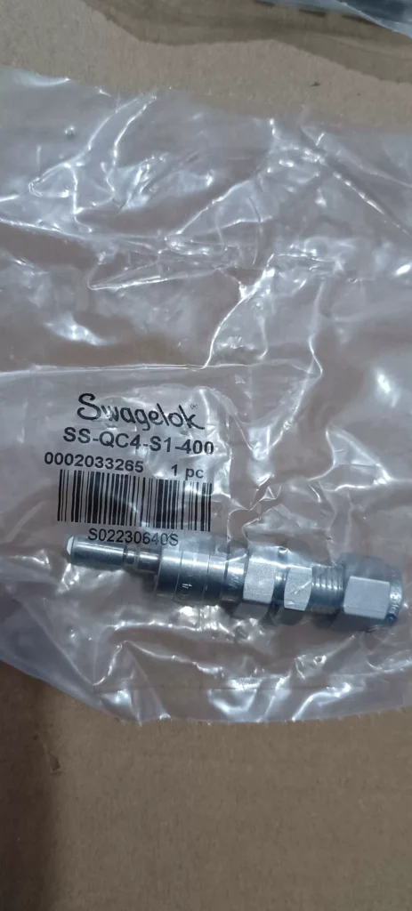 Swagelok SS-QC4-S1-400 Connector thumbnail