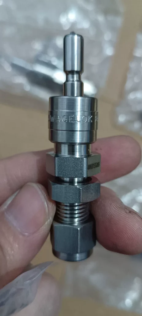 Swagelok SS-QC4-S1-400 Connector thumbnail