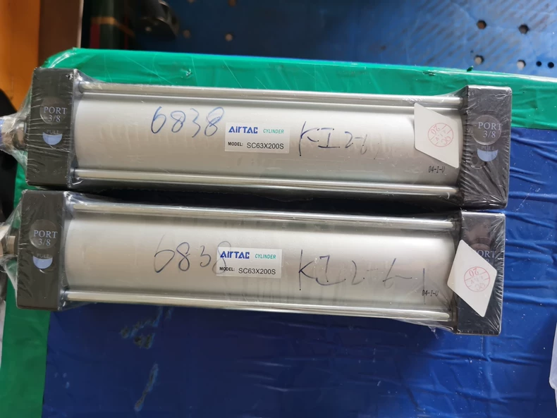 AIRTAC SC63X200S Cylinder thumbnail