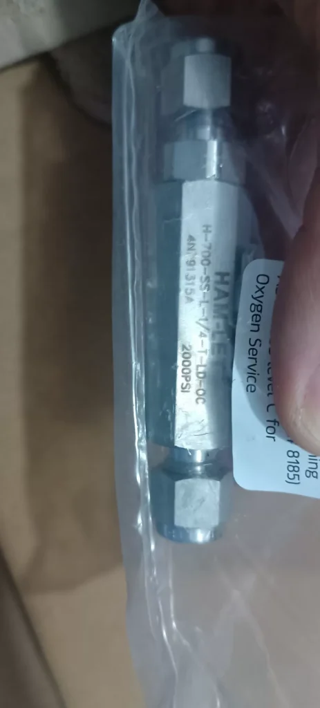 HAM-LET H-700-SS-L-1/4-T-LD-0C Valve thumbnail