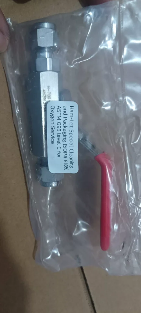 HAM-LET H-700-SS-L-1/4-T-LD-0C Valve thumbnail