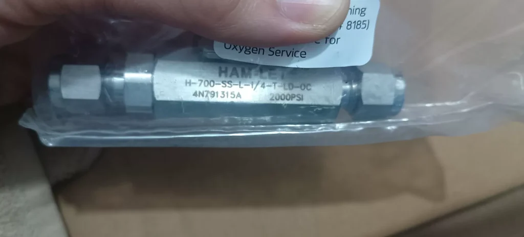 HAM-LET H-700-SS-L-1/4-T-LD-0C Valve thumbnail