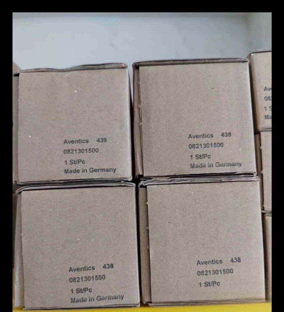 Aventics 0821301500 Pneumatic Component thumbnail