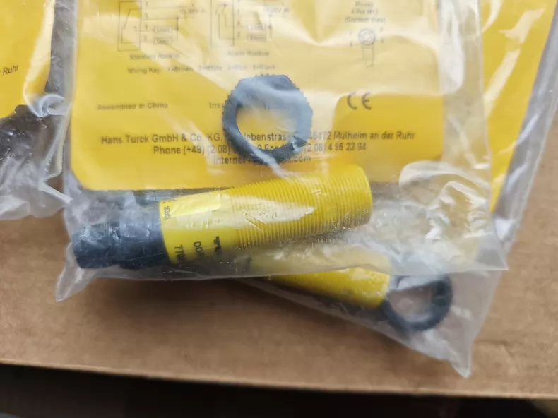 TURCK Proximity Sensor DOIR100-BS18-VP6X2E-H1141 thumbnail
