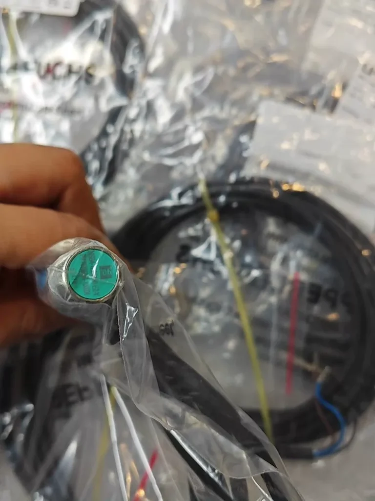 Pepperl+Fuchs NBB4-12GM50-E2-Y Inductive Sensor thumbnail