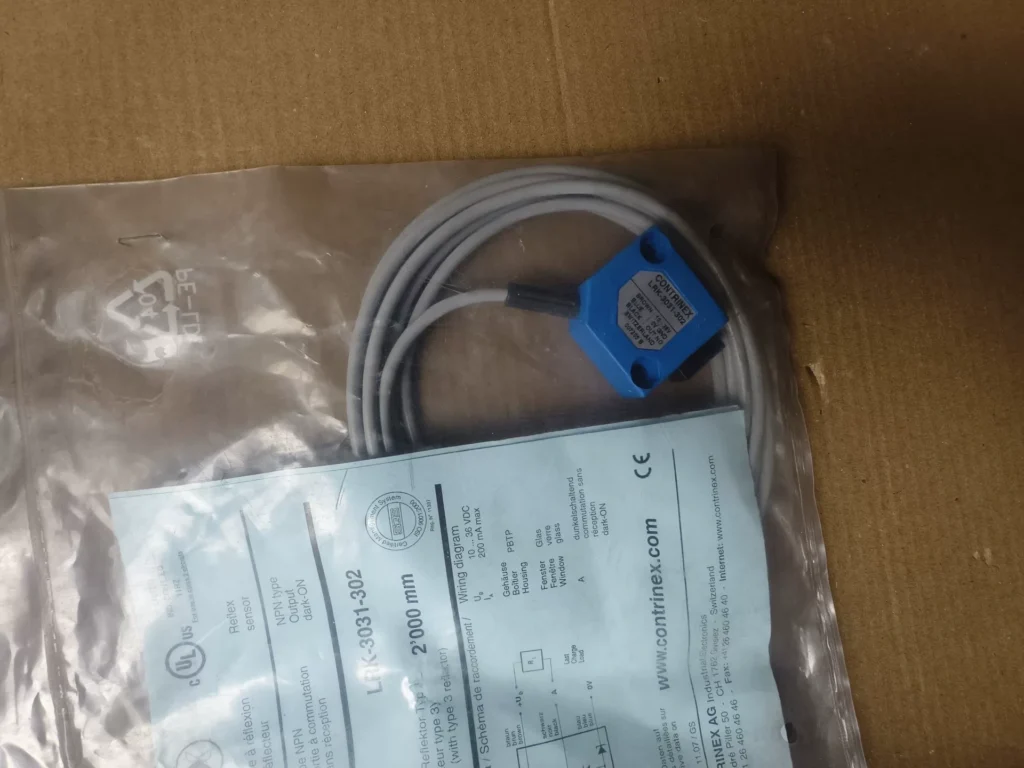 Contrinex LRK-3031-302 Photoelectric Sensor thumbnail