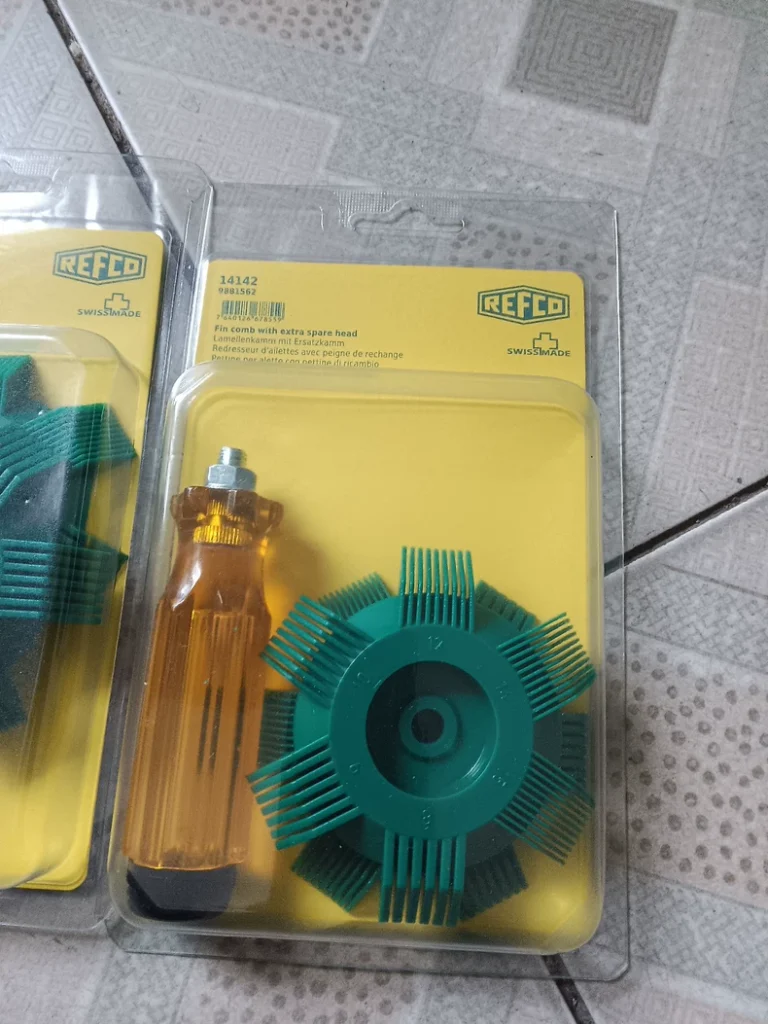 REFCO Fin Comb 14142 thumbnail