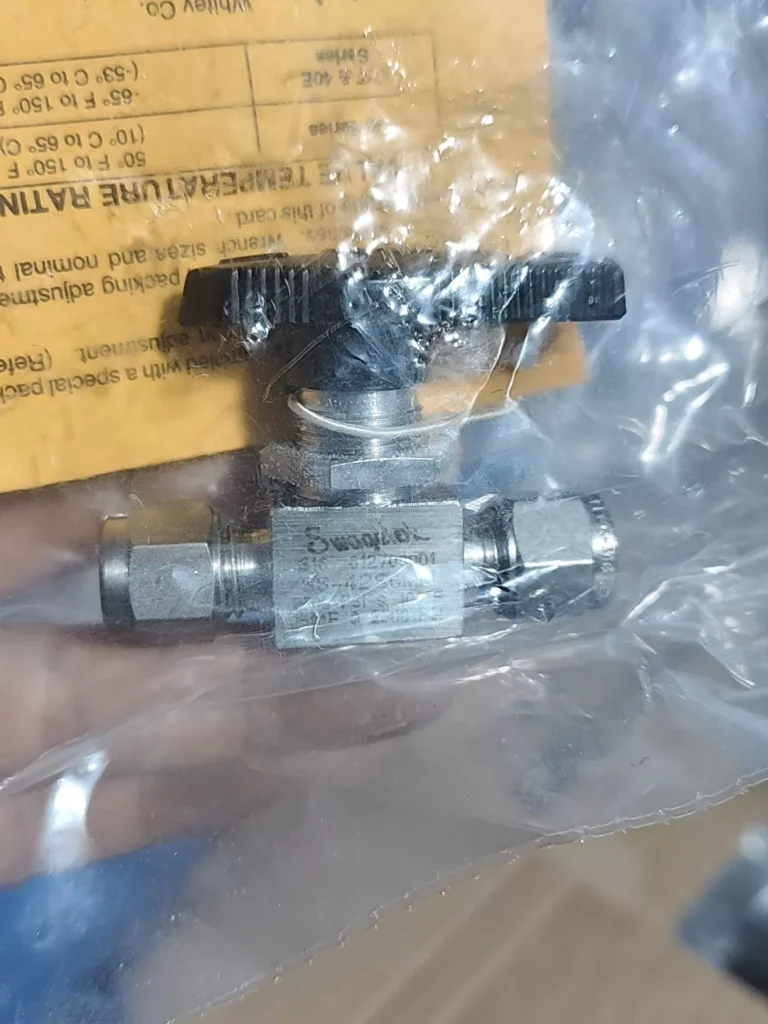 Swagelok SS-42GS6MM Ball Valve thumbnail