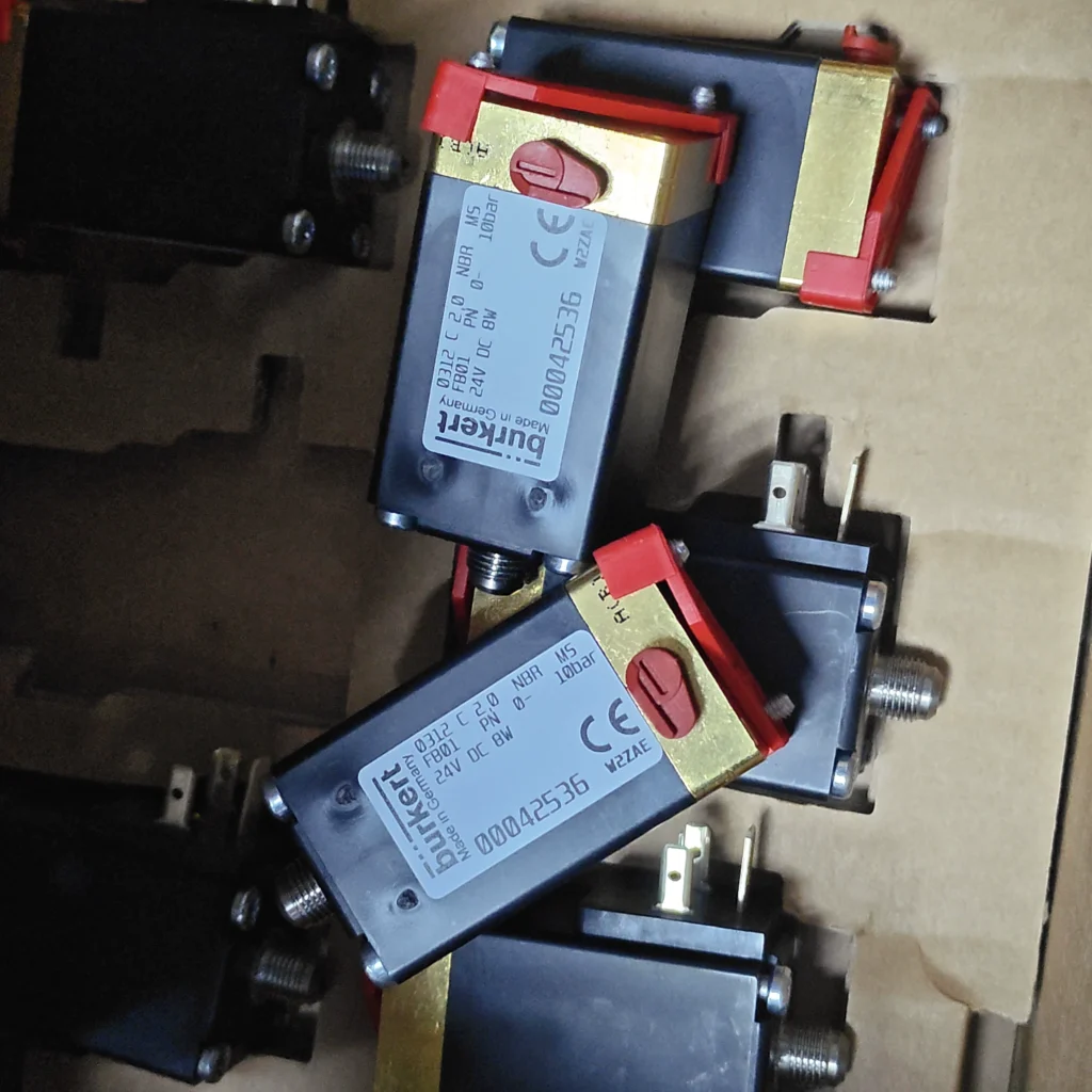 Burkert 42536 Solenoid Valve